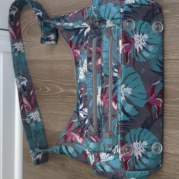 Lug Camper Shoulder/Crossbody Bag - Picture 9 of 13